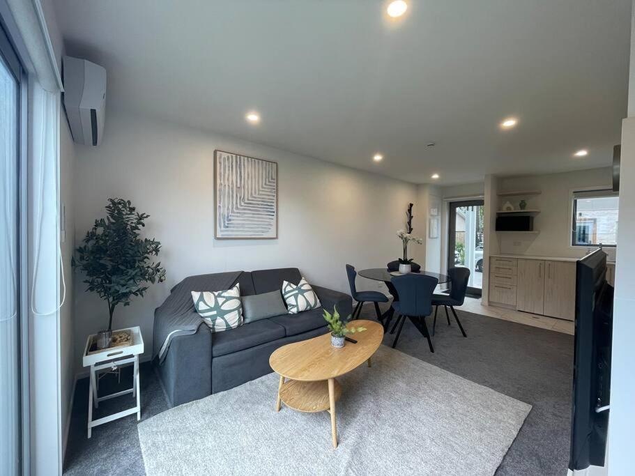 Parkside Retreat - 3 Beds -Sleeps 6 Near Westfield Villa Christchurch Dış mekan fotoğraf
