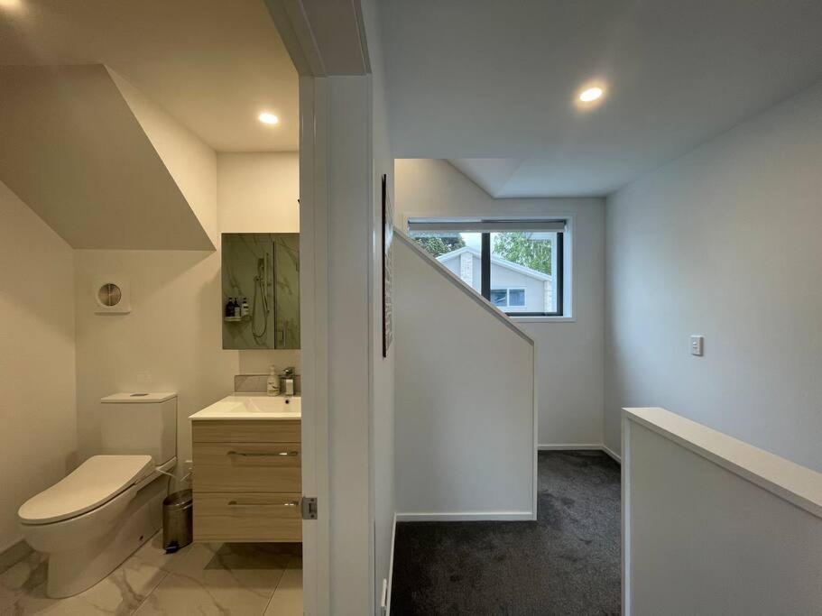 Parkside Retreat - 3 Beds -Sleeps 6 Near Westfield Villa Christchurch Dış mekan fotoğraf