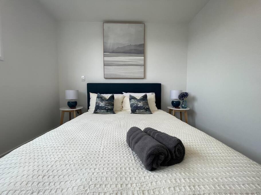 Parkside Retreat - 3 Beds -Sleeps 6 Near Westfield Villa Christchurch Dış mekan fotoğraf