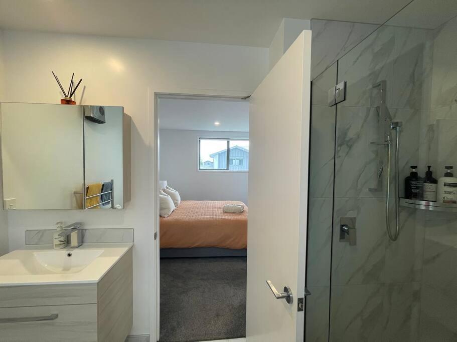 Parkside Retreat - 3 Beds -Sleeps 6 Near Westfield Villa Christchurch Dış mekan fotoğraf